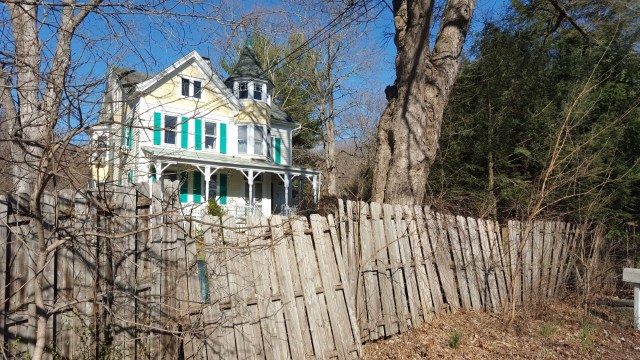 Low Maintenance Fencing